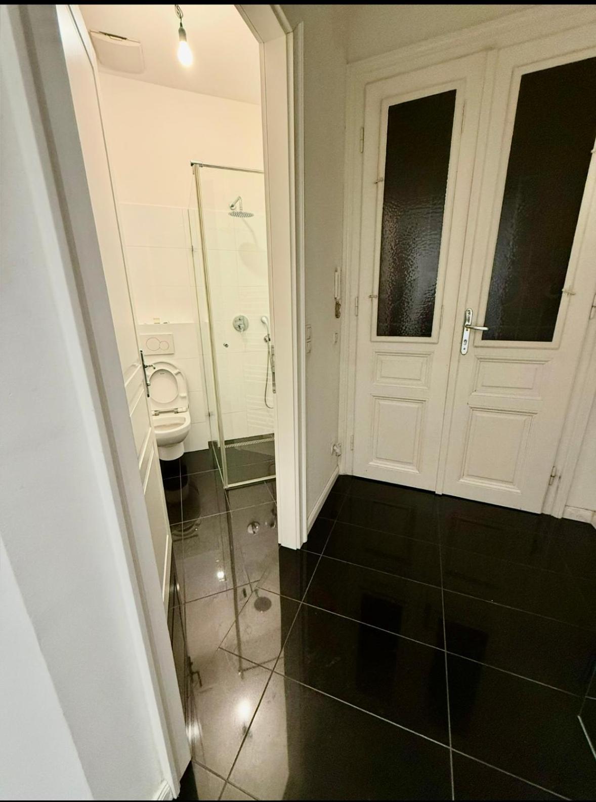 Contactless Check In Appartement *
